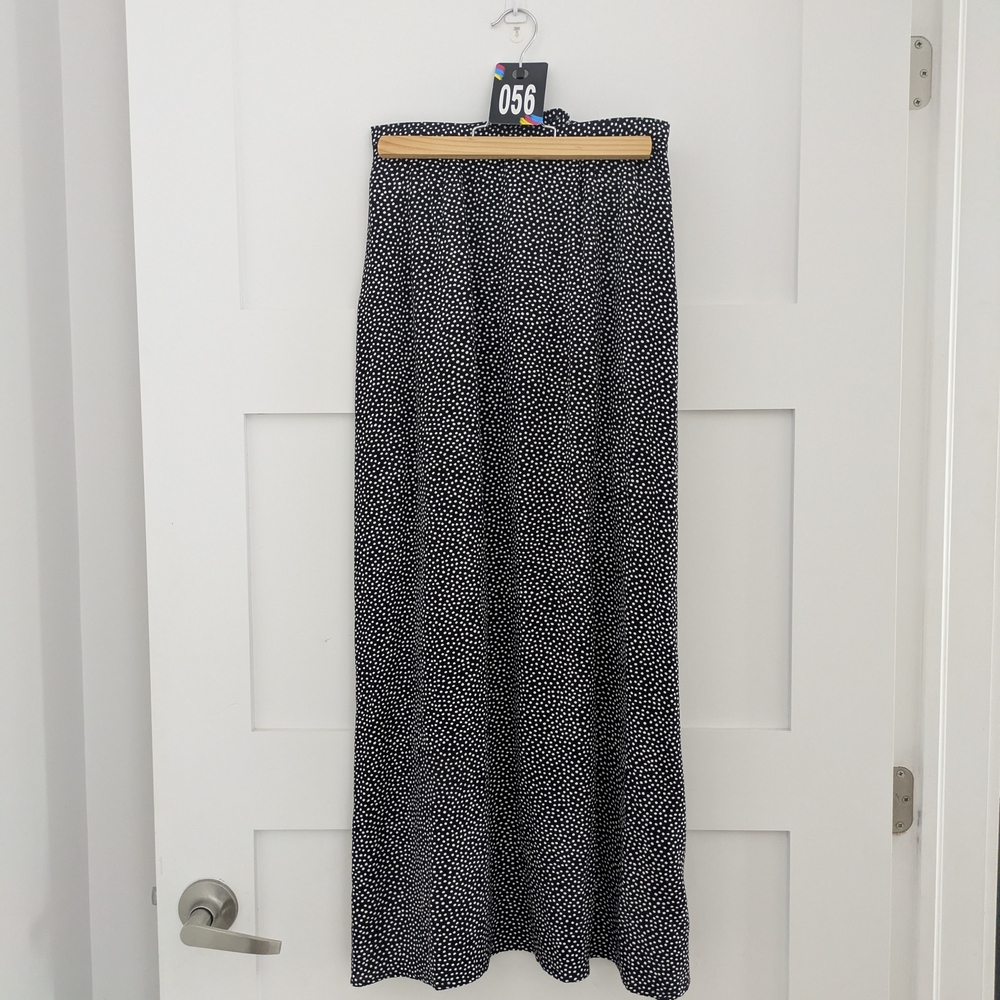 056_Black and White Polka Dot Maxi Skirt